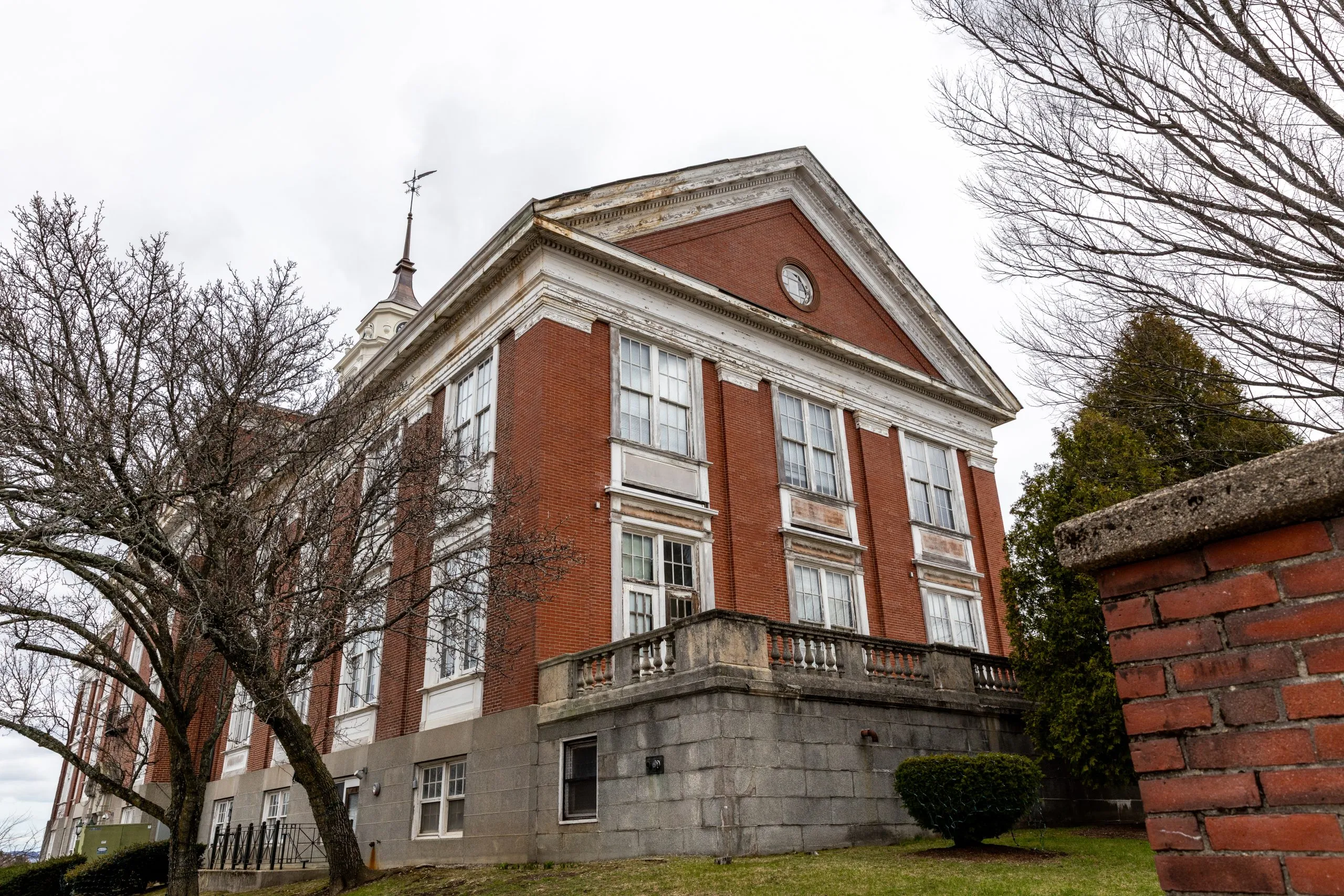 Somerville cuts jobs to close defict