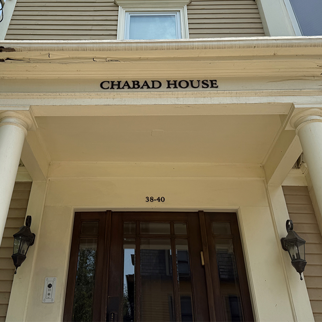 City promises Lubavitch “its best efforts” to help fend off neighbors