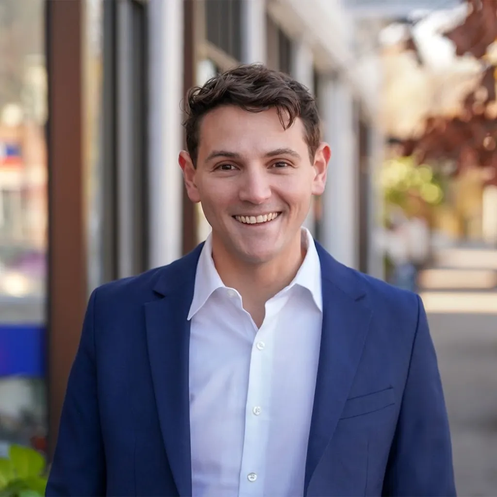 Lander lands Warren endorsement in race against Brownsberger