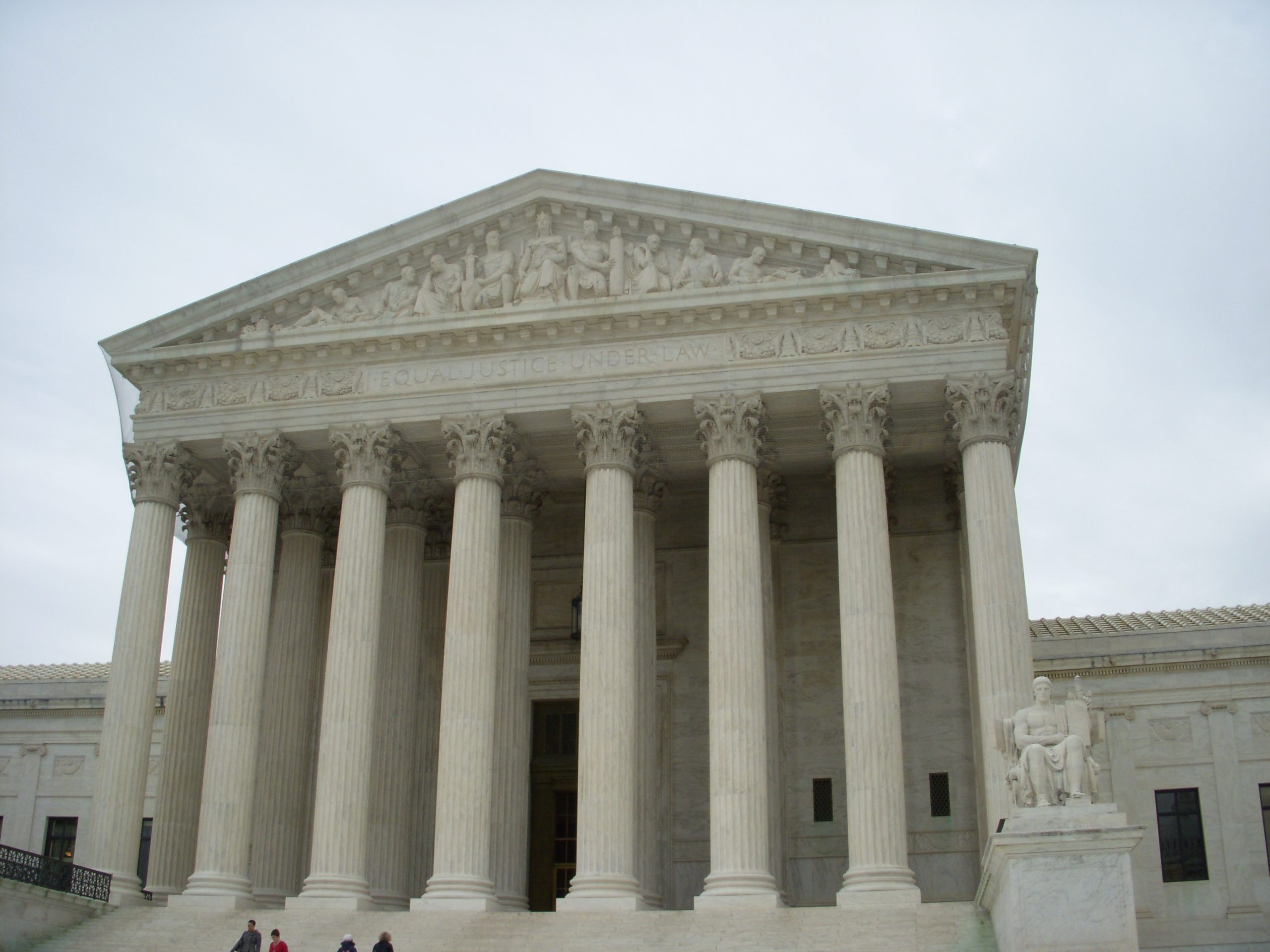 Supreme Court says gov’t can end protections for Haitian and Syrian nationals