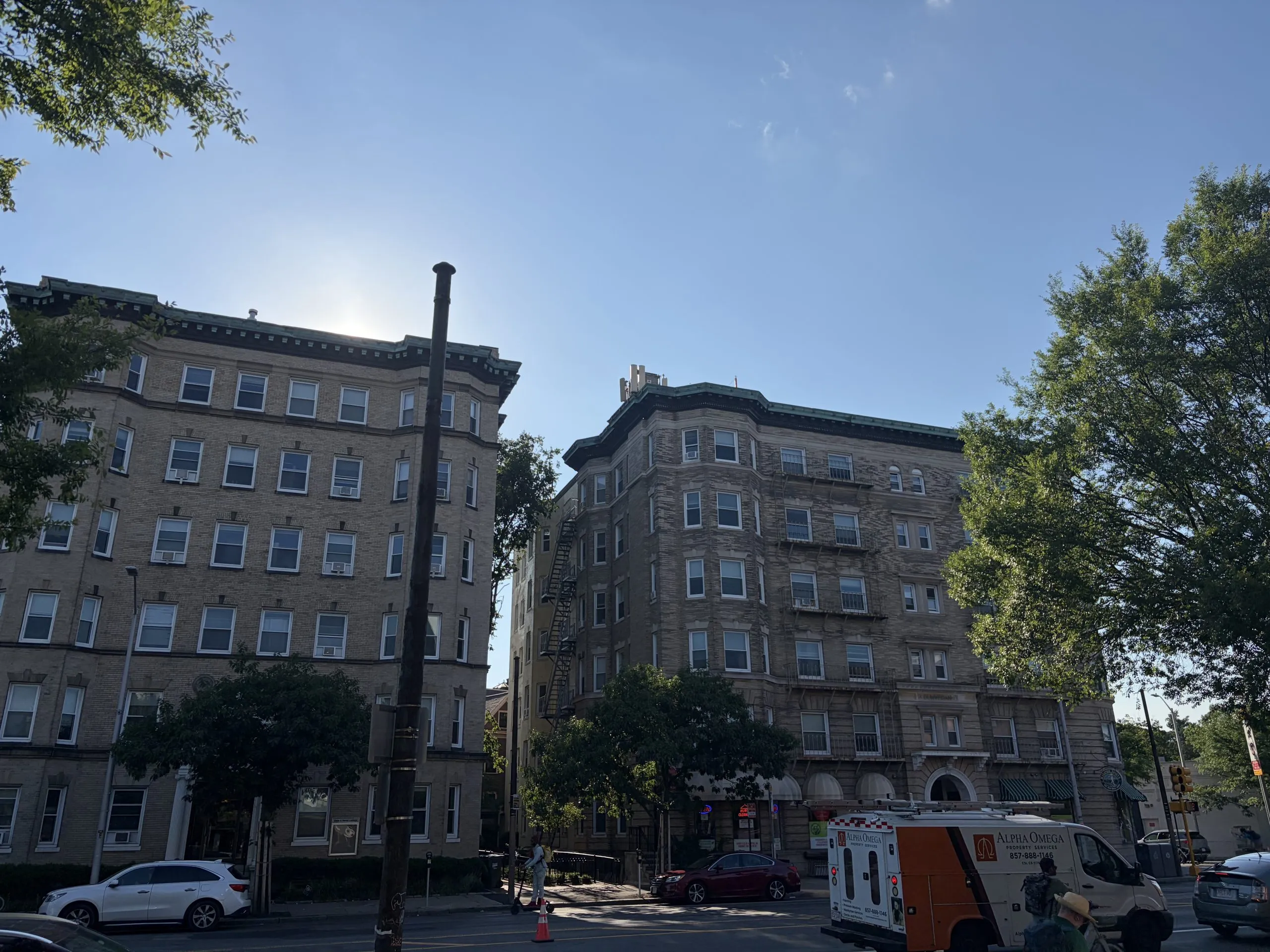 Tenants nervous about CHA takeover face “no threat,” Fraden says