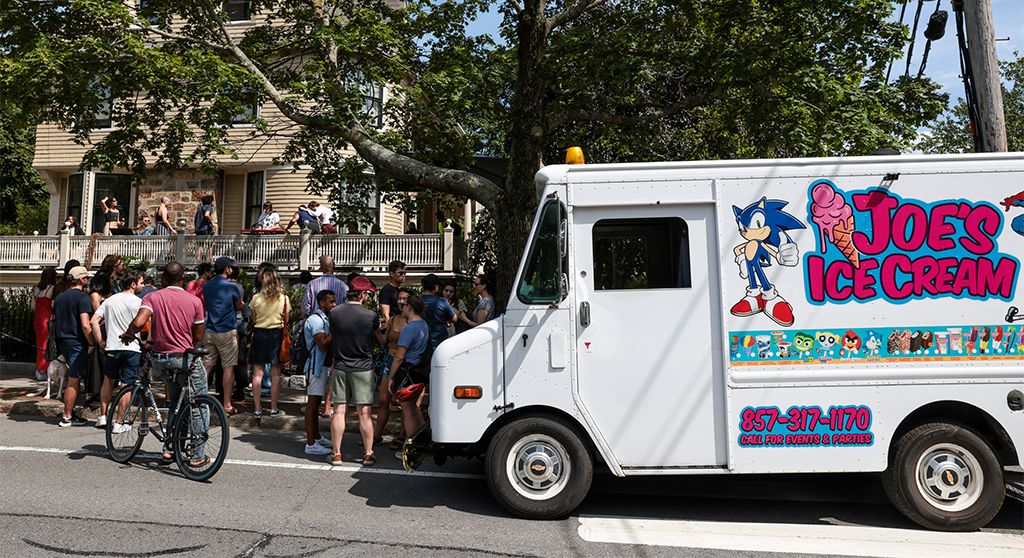 Events this week in Cambridge and Somerville: Youth circus, porchfest, live reading